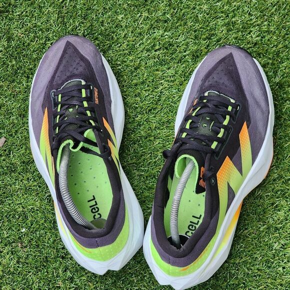 NEW BALANCE FUELCELL Rebel V4 - Mens Shoes - SIZE 9. D - Picture 7 of 10